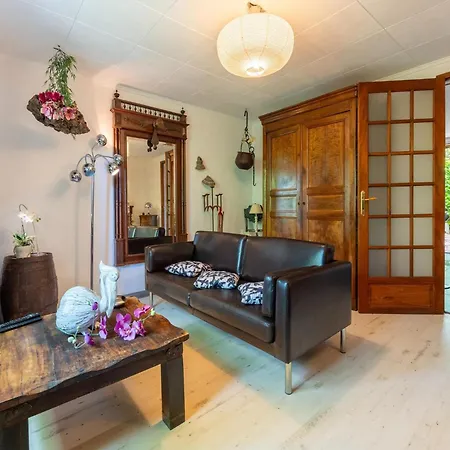 Holiday home Majestic In With Hot Tub, Cleaning Included